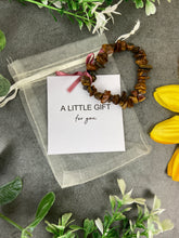 Load image into Gallery viewer, Crystal Chip Stretch Bracelets