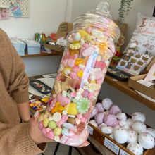 Load image into Gallery viewer, Giant Personalised  Sweet Jar - Thank You Gift for Nursery Staff / Teachers ๐