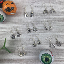 Load image into Gallery viewer, Halloween Earrings