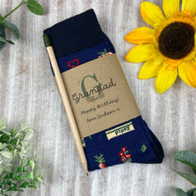 Load image into Gallery viewer, Birthday Gardening Design Socks With Plantable Pencil!