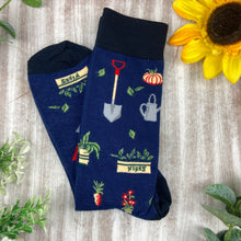 Load image into Gallery viewer, Gardening Design Socks With Plantable Pencil!