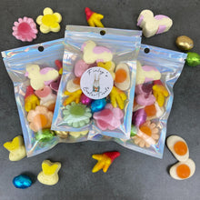 Load image into Gallery viewer, Sweet Pouch - Easter Rabbit