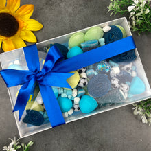 Load image into Gallery viewer, Happy Father&#39;s Day Personalised Luxury Sweet Box
