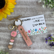 Load image into Gallery viewer, Personalised Mother’s Day Flower Keyring-The Persnickety Co
