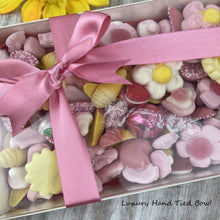 Load image into Gallery viewer, Mother&#39;s Day Personalised Luxury Sweet Box
