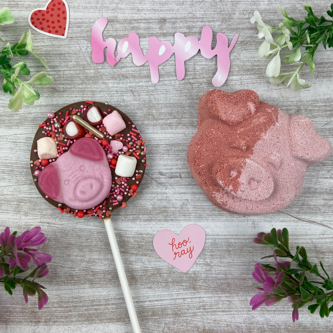 £5.00 Special Offer! Pig Bath Bomb and Chocolate Lollipop-The Persnickety Co