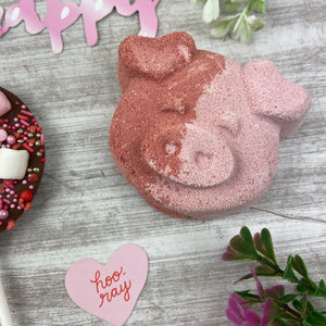£5.00 Special Offer! Pig Bath Bomb and Chocolate Lollipop