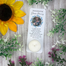 Load image into Gallery viewer, Tealight Candle, Forget Me Not Wreath Photo
