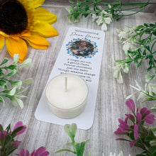 Load image into Gallery viewer, Tealight Candle, Forget Me Not Wreath Photo
