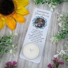 Load image into Gallery viewer, Tealight Candle, Forget Me Not Wreath Photo
