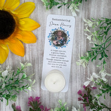 Load image into Gallery viewer, Tealight Candle, Forget Me Not Wreath Photo
