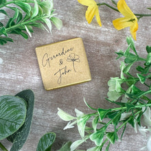 Load image into Gallery viewer, Personalised Wedding Chocolate Favours, Kraft Style Wrapped Milk Chocolates
