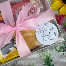 Load image into Gallery viewer, Tea &amp; Biscuit Gift Box
