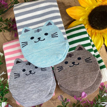 Load image into Gallery viewer, Purrfect Cat Mum Striped Socks
