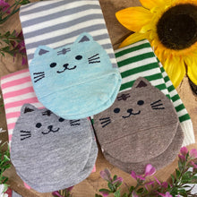 Load image into Gallery viewer, Purrfect Cat Mum Striped Socks
